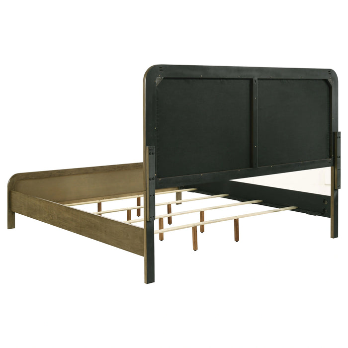Amsbury Bedroom Set