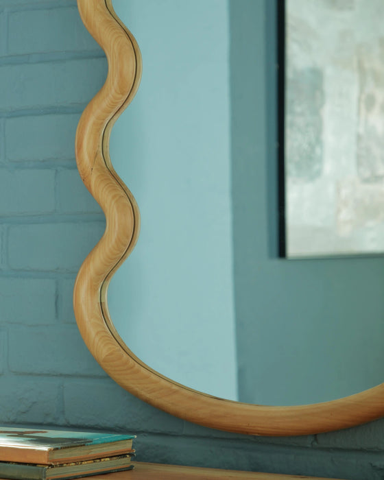 Serendis Accent Mirror