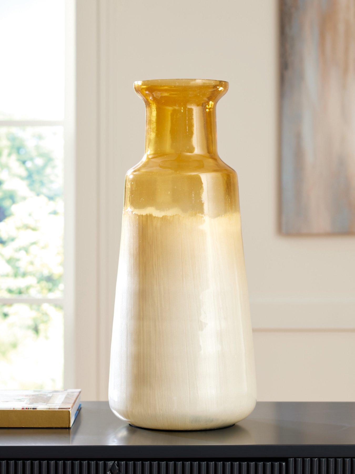Wynburg Collection