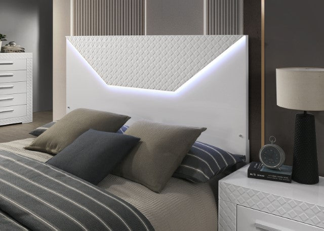 Whitby E.King Bed